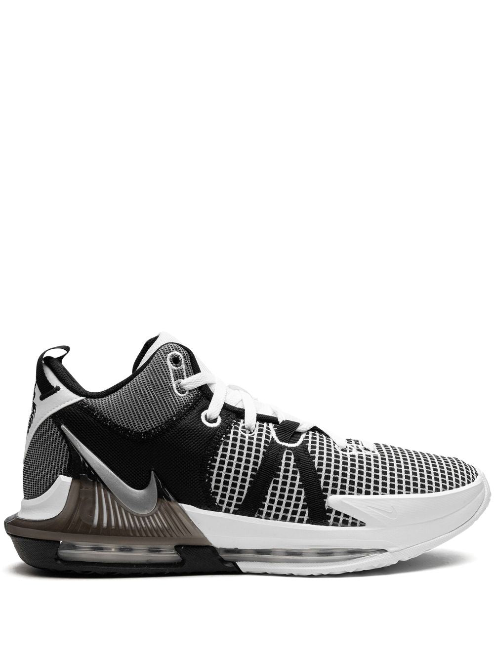 Nike LeBron "Witness VII"