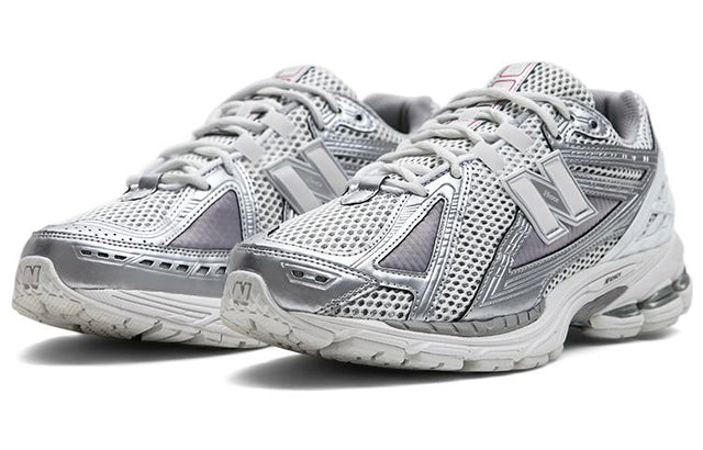 New Balance Women's 1906R 'Silver'