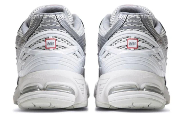 New Balance Women's 1906R 'Silver'