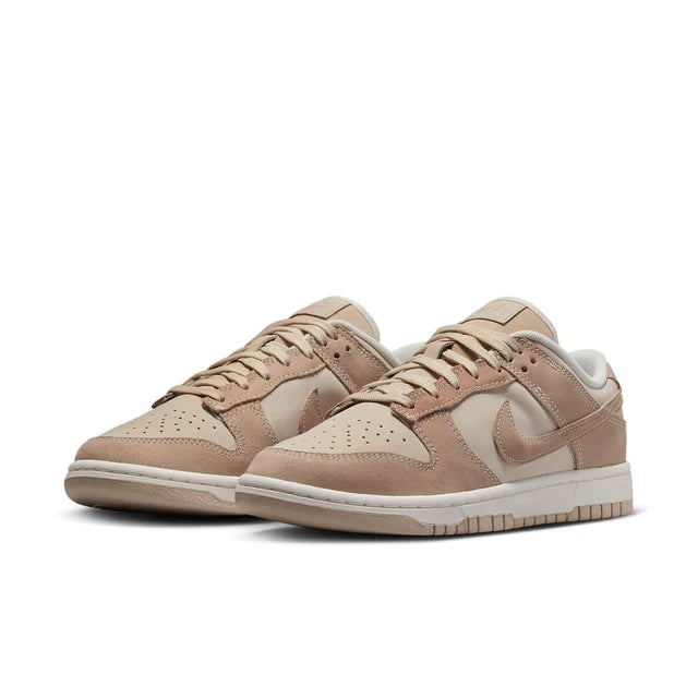 Nike Women's Dunk Low SE 'Sand drift'