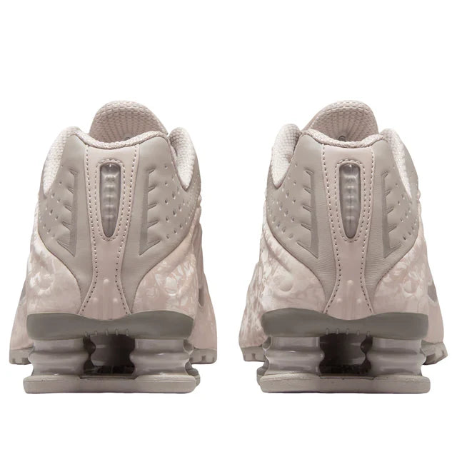Nike Women's Shox R4 'Flat Pewter Floral'