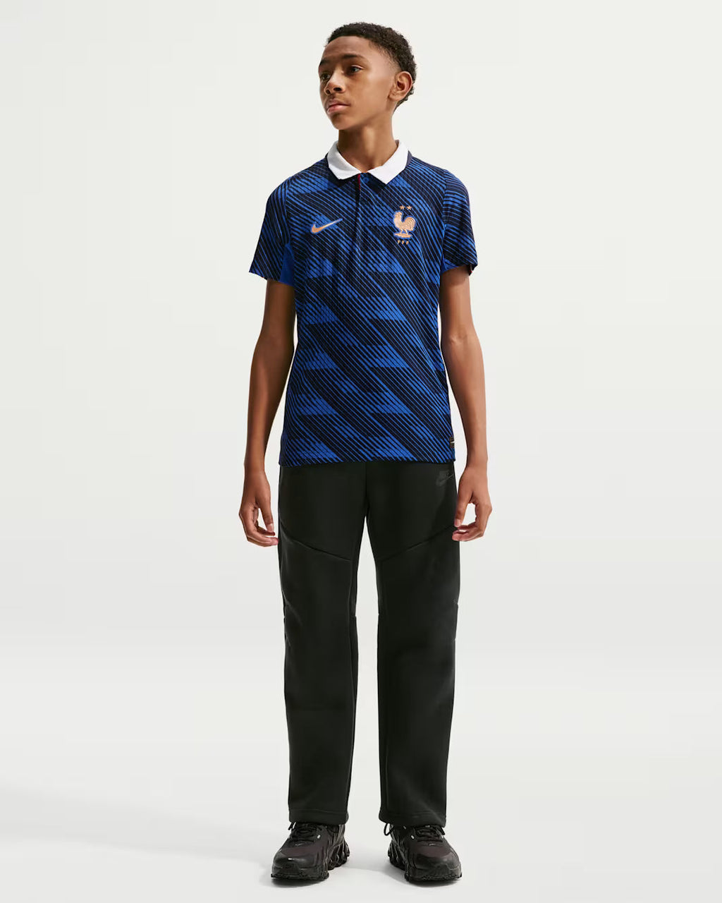 Nike France Older Kids' 2026 Home Dri-FIT Football Shirt