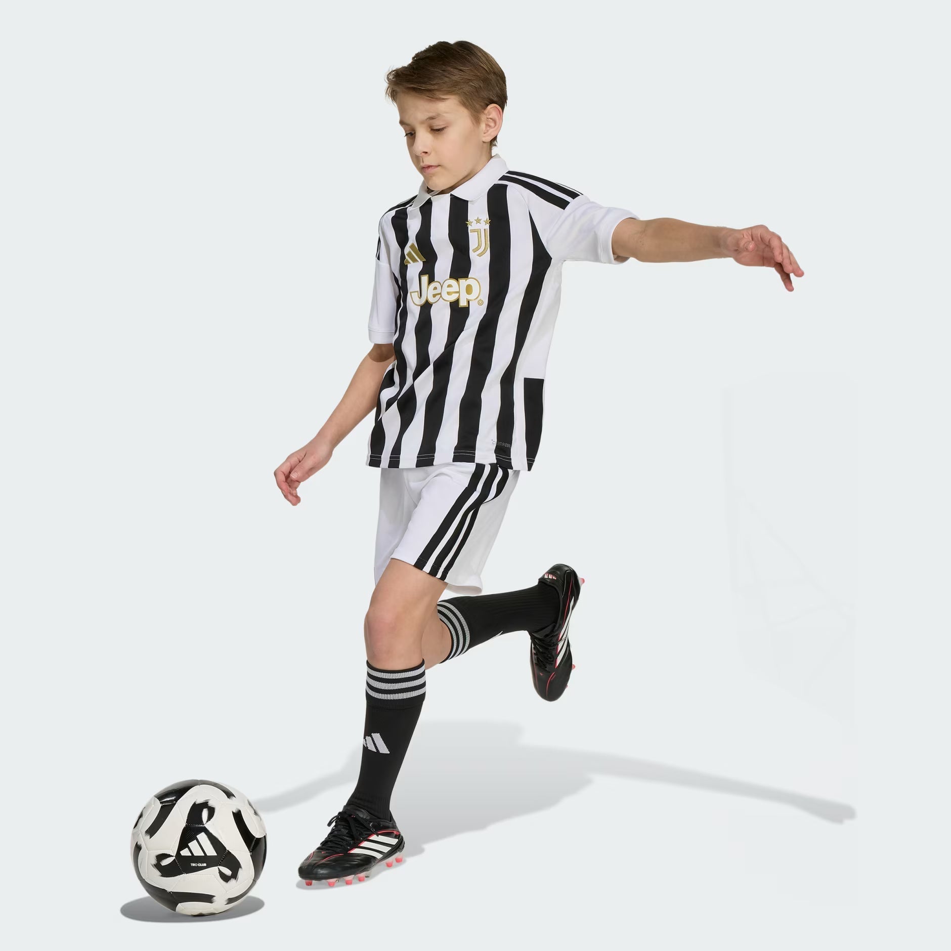 Adidas Juventus 26/27 Older Kids' Home Jersey
