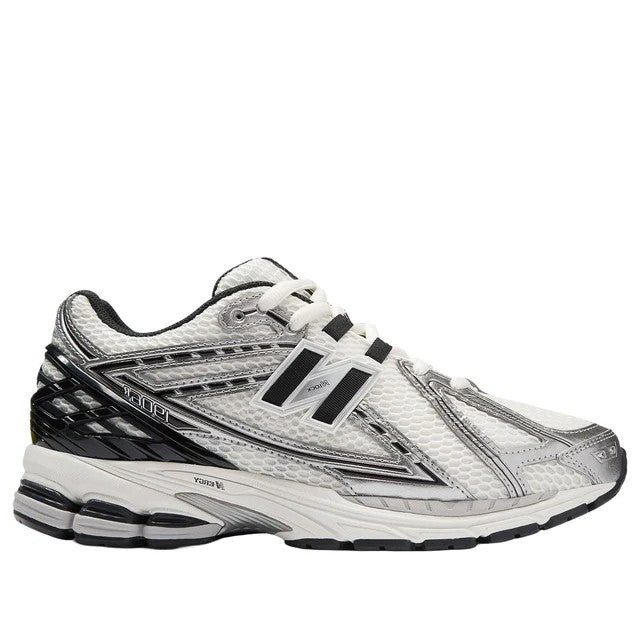 New Balance Women's 1906R 'Silver Black'