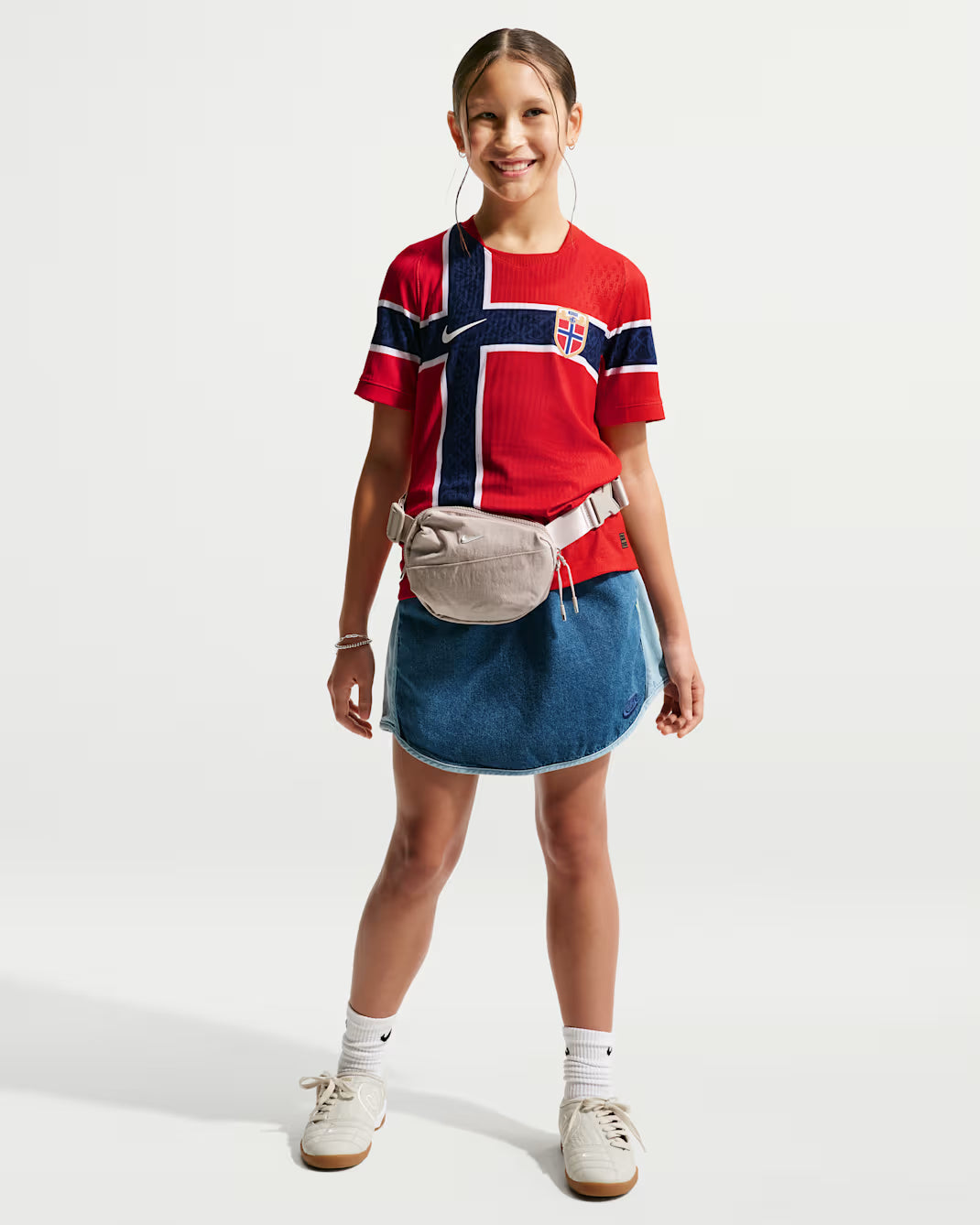 Nike Norway Older Kids' 2026 Home Dri-FIT Football Shirt