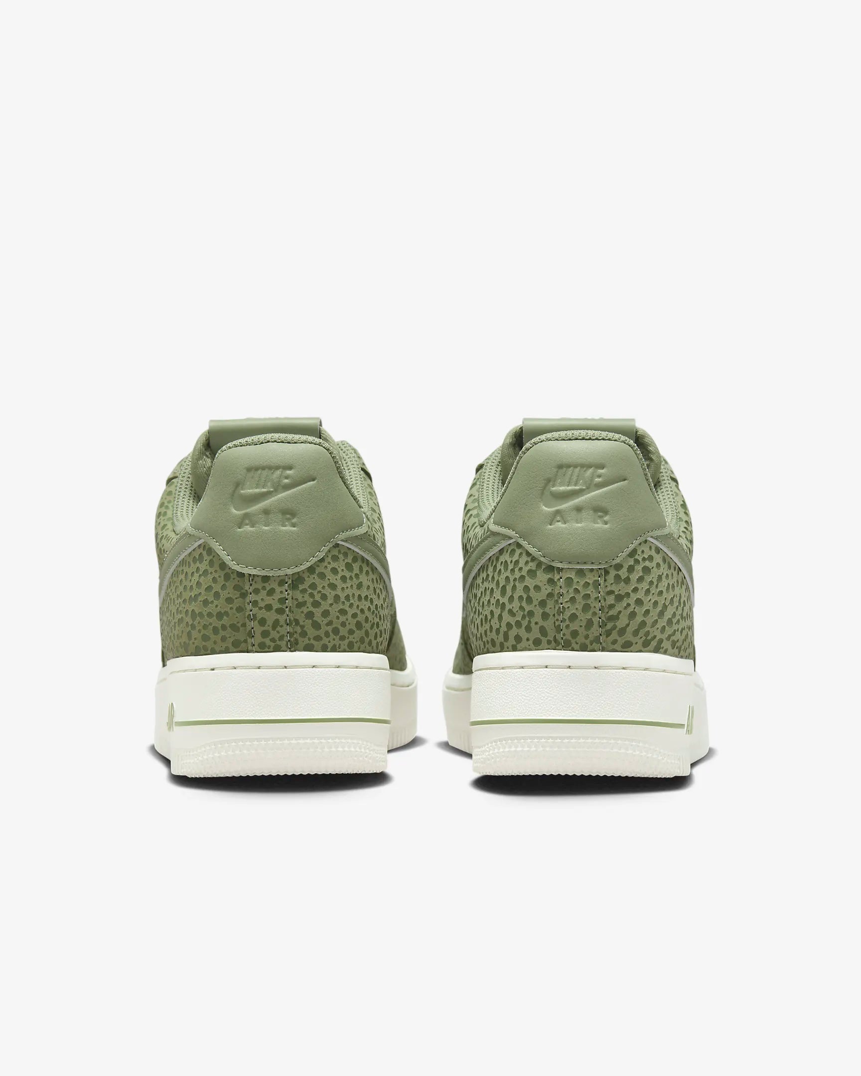Nike Women's Air Force 1 '07 Premium