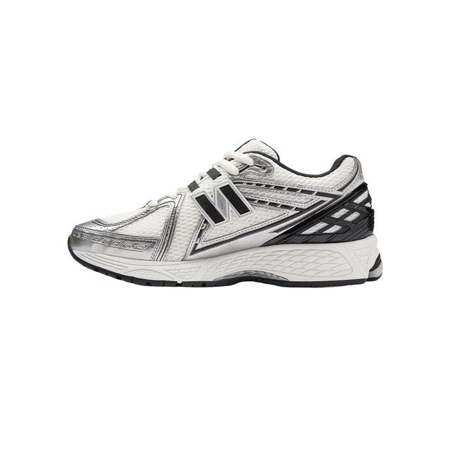 New Balance Women's 1906R 'Silver Black'